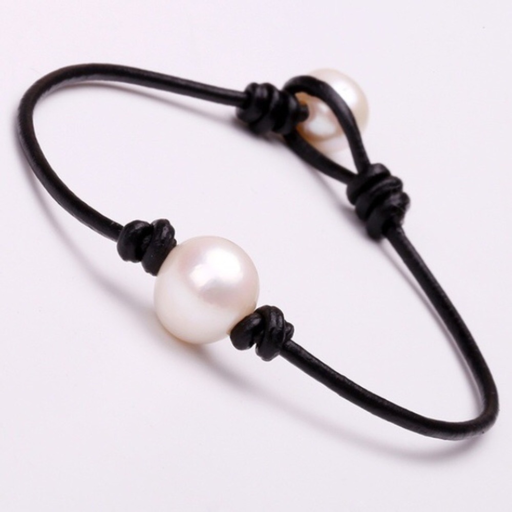 Gothic Leather Wrap White Pearl